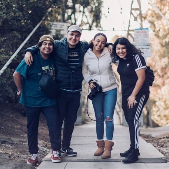 Meet your Posher, Tenth Back Co. - Picture 3 of 5